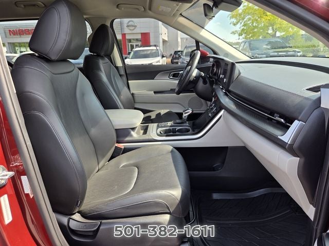 2023 Kia Carnival LX Seat Package