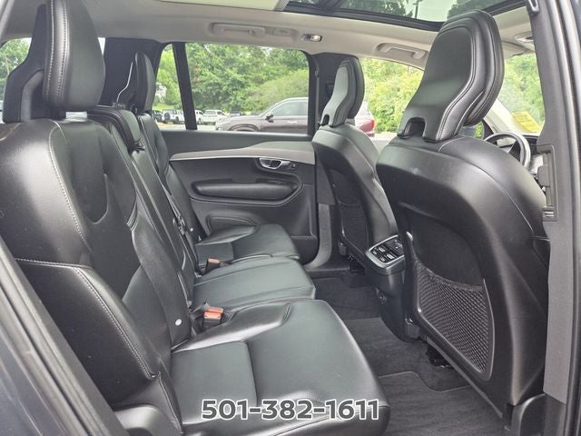 2022 Volvo XC90 T5 Momentum