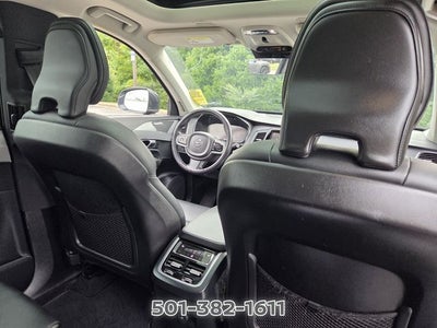 2022 Volvo XC90 T5 Momentum