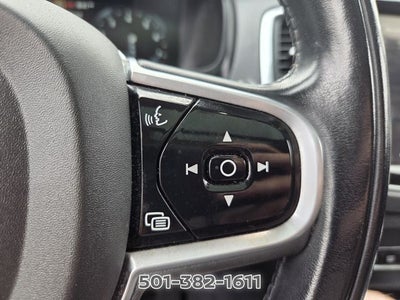 2022 Volvo XC90 T5 Momentum