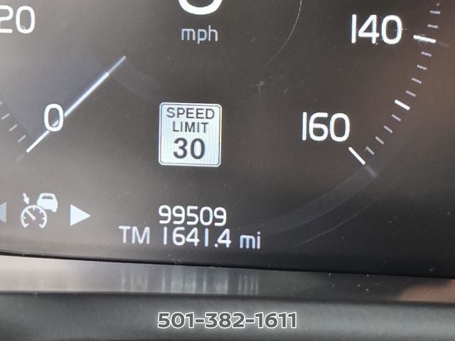 2022 Volvo XC90 T5 Momentum