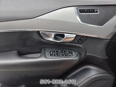 2022 Volvo XC90 T5 Momentum
