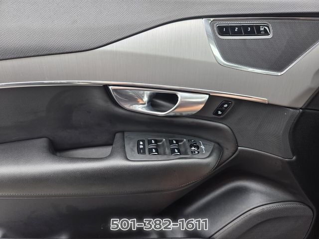 2022 Volvo XC90 T5 Momentum