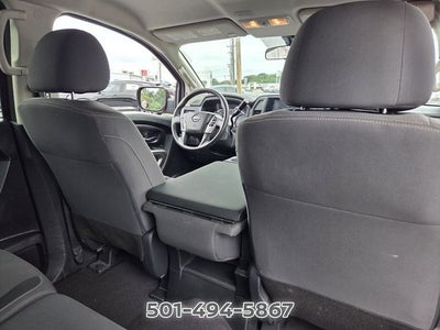 2023 Nissan Titan SV