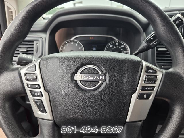 2023 Nissan Titan SV