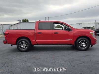 2023 Nissan Titan SV