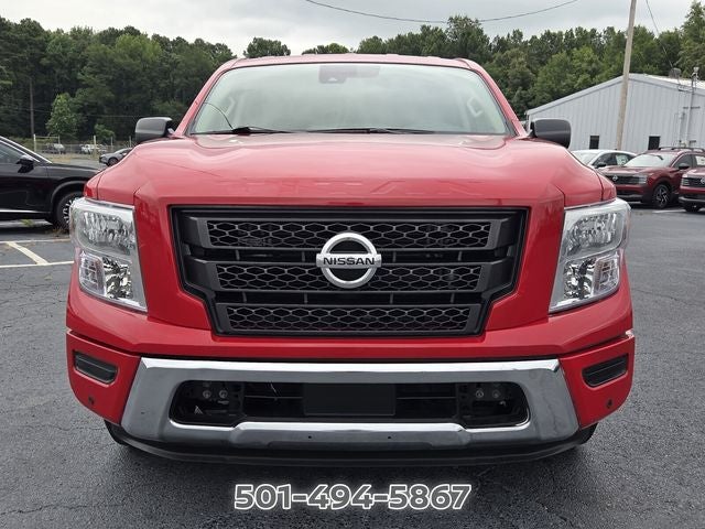 2023 Nissan Titan SV