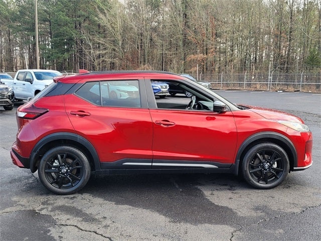2023 Nissan Kicks SR