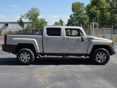 2009 Hummer H3T Base