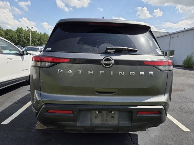 2022 Nissan Pathfinder S