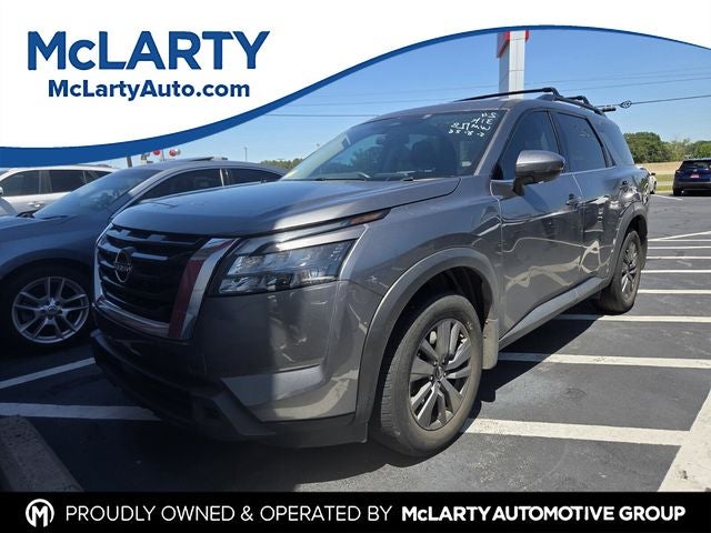 2024 Nissan Pathfinder SV