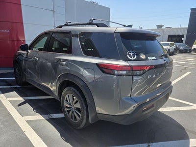 2024 Nissan Pathfinder SV