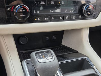 2023 Nissan Pathfinder SV