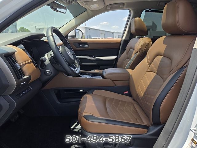 2025 Nissan Pathfinder Platinum