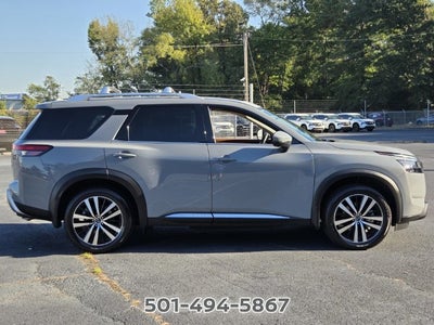 2024 Nissan Pathfinder Platinum