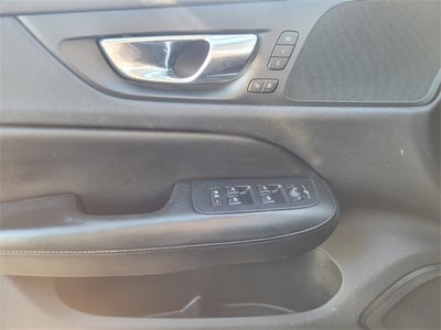 2019 Volvo S60 T5 Momentum