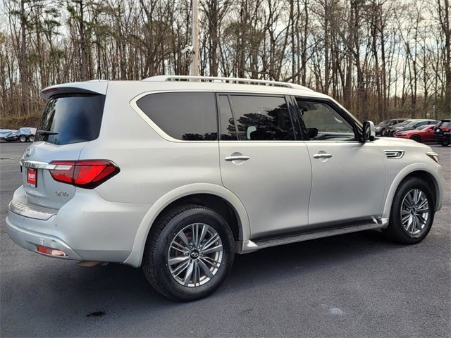 2022 INFINITI QX80 LUXE