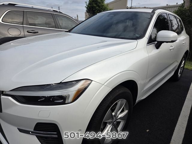 2022 Volvo XC60 B5 Momentum